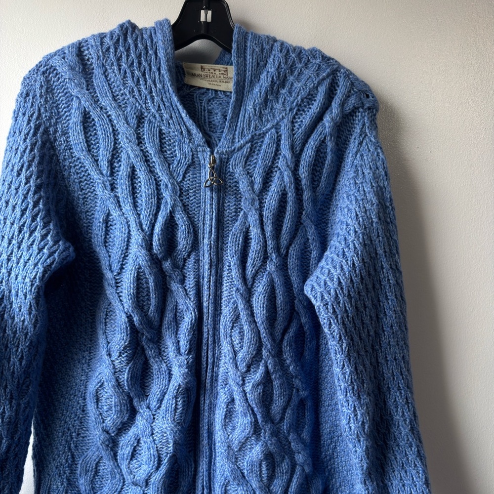Aran Women’s Wool Cable Knit Hoodie Light Blue Cable-Knit Zip Sweater - Picture 9 of 15